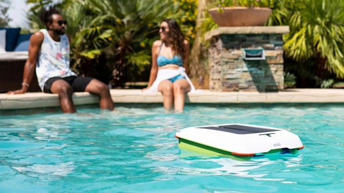 Solar Pool Skimmer